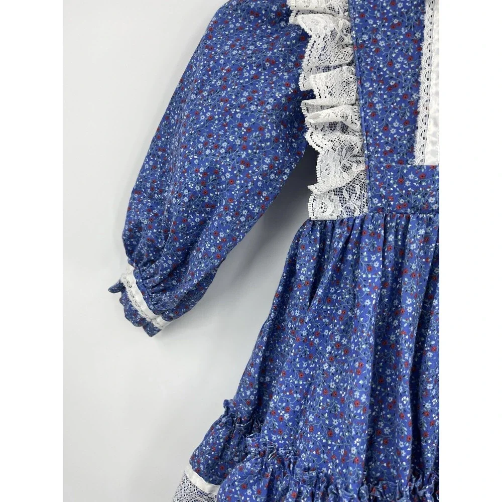 Vintage Mini World Girls Full Circle Floral and Lace Dress Size 4 Cottagecore